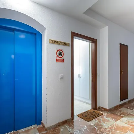 419-apartamento Primera Linea De Playa * Empuriabrava